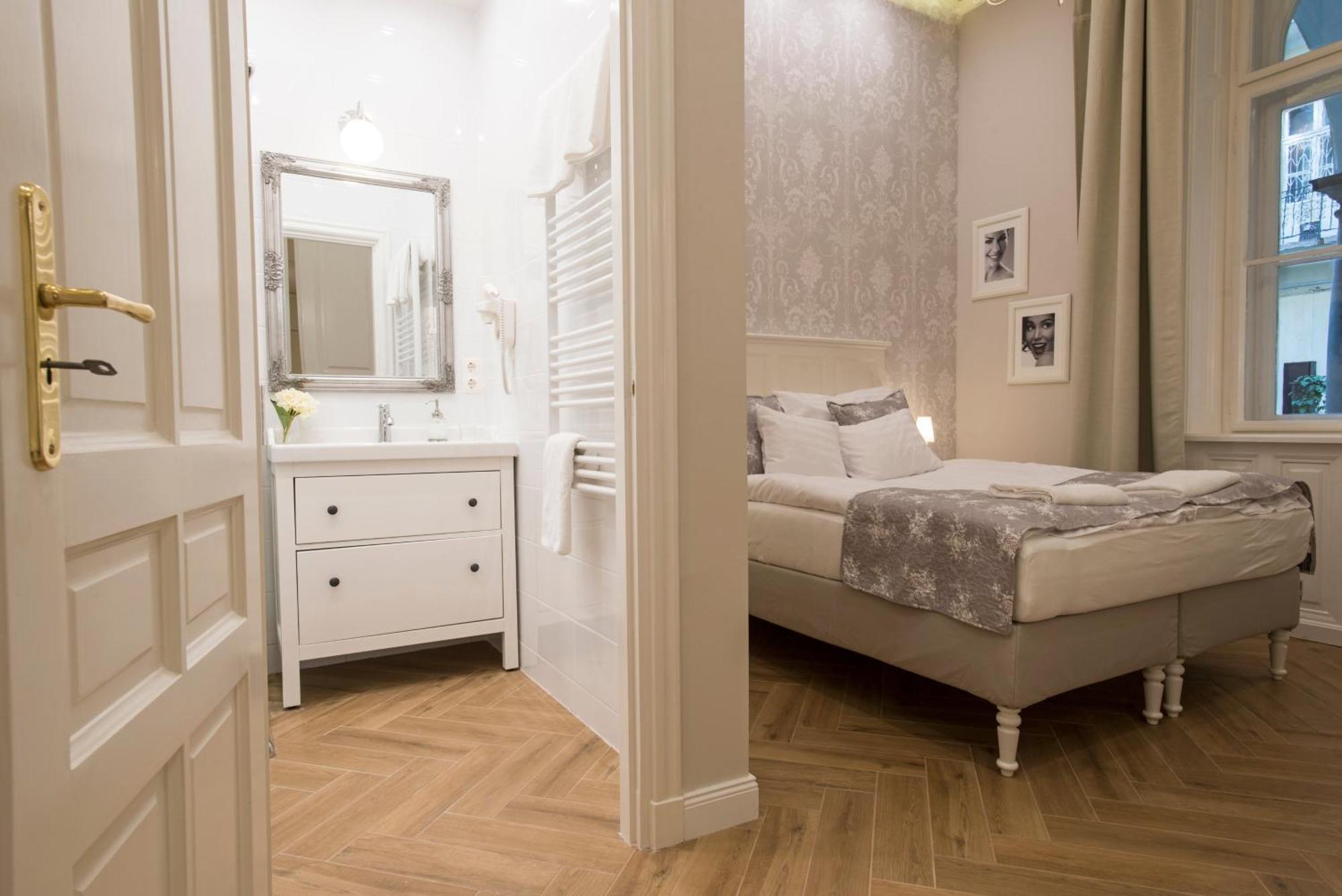 Serenity Boutique Budapest Ngoại thất bức ảnh