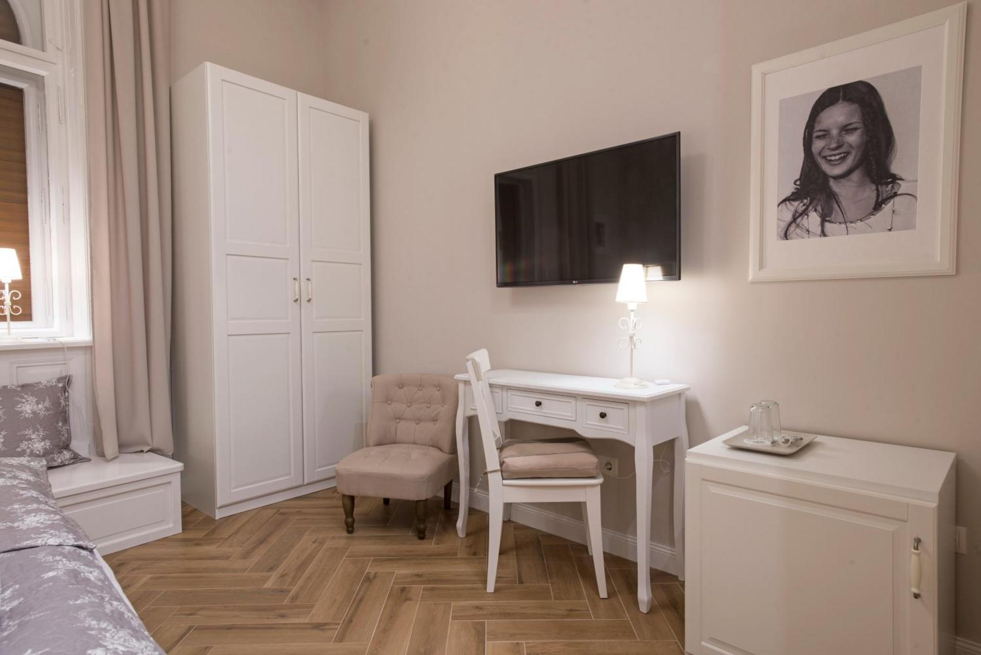 Serenity Boutique Budapest Ngoại thất bức ảnh